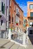 foto of bridge  - Beautiful romantic Venetian scenery - JPG 