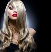 pic of gloss  - Fashion Blond Girl Portrait - JPG 