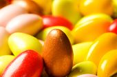 pic of objects  - Chocolate eggs of various colours  - JPG 