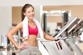 pic of fitness  - Fitness woman in gym - JPG 