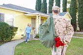 picture of home  - Wife Welcoming Husband Home On Army Leave - JPG 